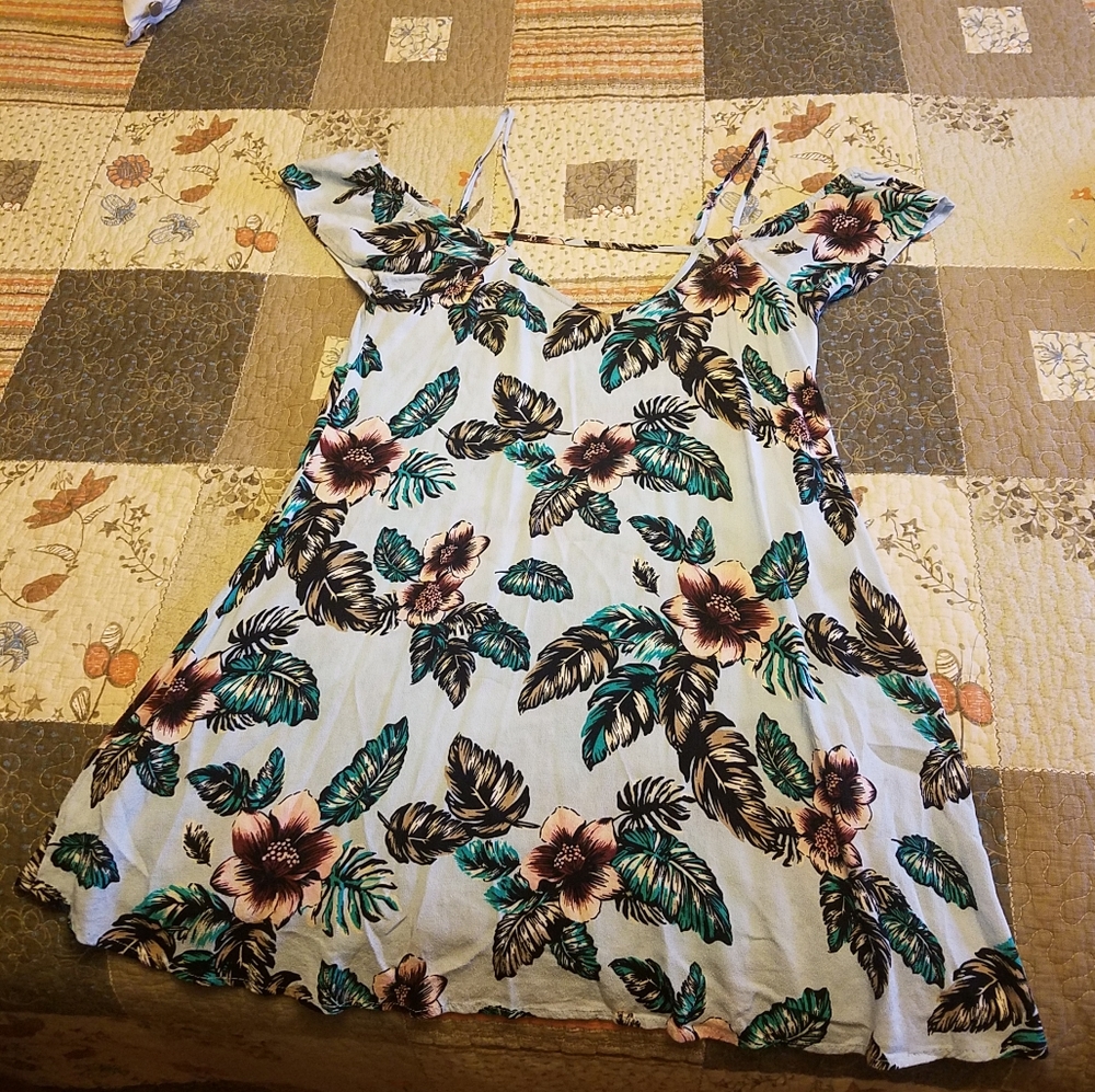 Off shoulder sun dress